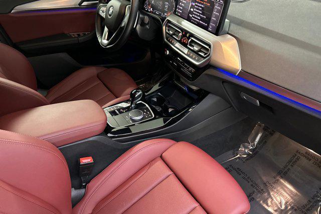 Photo of 2022 Mineral White Metallic BMW X3