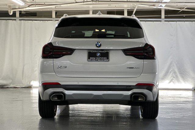 Photo of 2022 Mineral White Metallic BMW X3