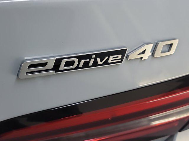 Photo of 2026 Brooklyn Grey Metallic BMW i5
