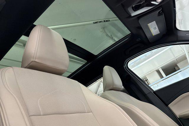 Photo of 2024 White BMW X1