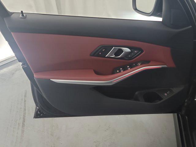 Photo of 2025 Black Sapphire Metallic BMW 330