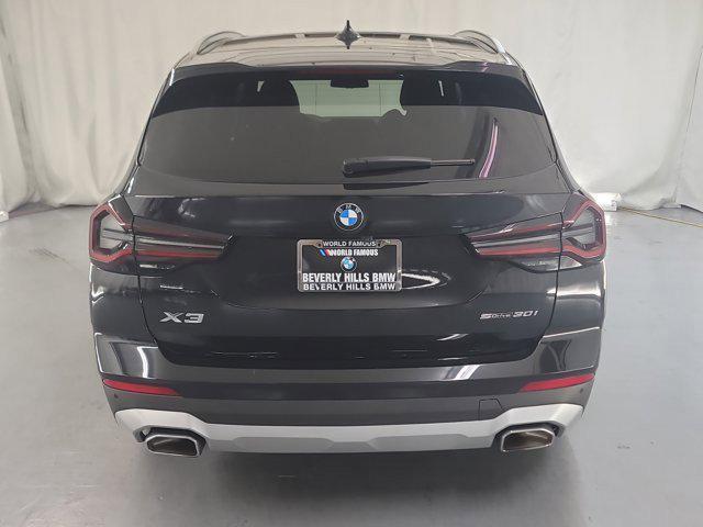 Photo of 2022 Black Sapphire Metallic BMW X3