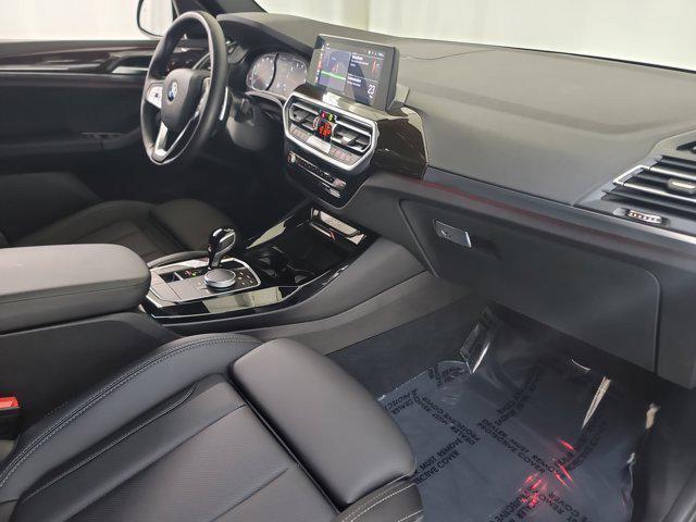 Photo of 2022 Black Sapphire Metallic BMW X3