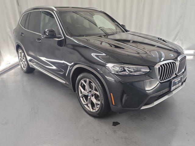 Photo of 2022 Black Sapphire Metallic BMW X3