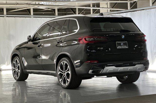 Photo of 2022 Jet Black BMW X5
