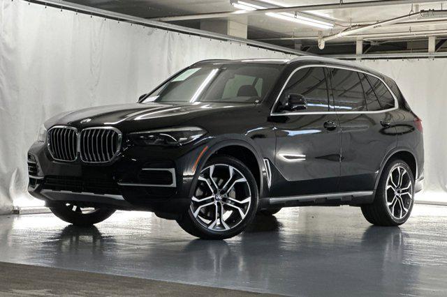 Photo of 2022 Jet Black BMW X5