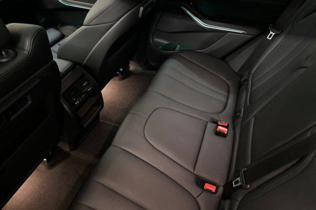 Photo of 2022 Jet Black BMW X5