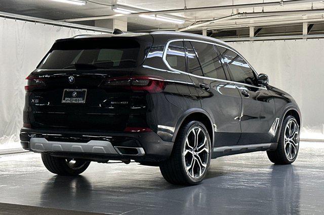 Photo of 2022 Jet Black BMW X5