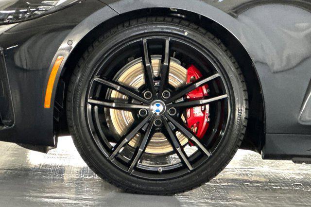 Photo of 2022 Black Sapphire Metallic BMW M440