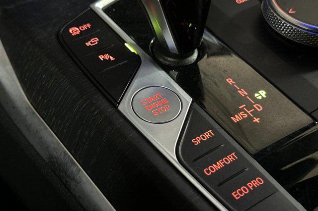 Photo of 2022 Black Sapphire Metallic BMW M440