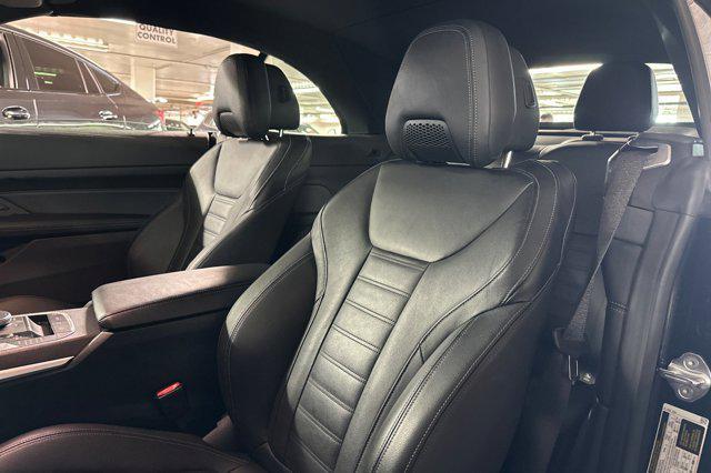 Photo of 2022 Black Sapphire Metallic BMW M440