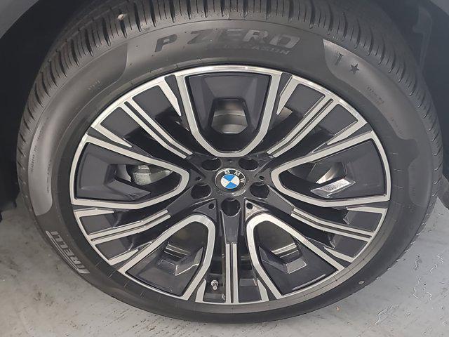 Photo of 2025 Black Sapphire Metallic BMW X3