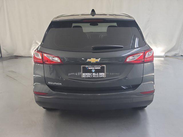 Photo of 2020 Nightfall Gray Metallic Chevrolet Equinox