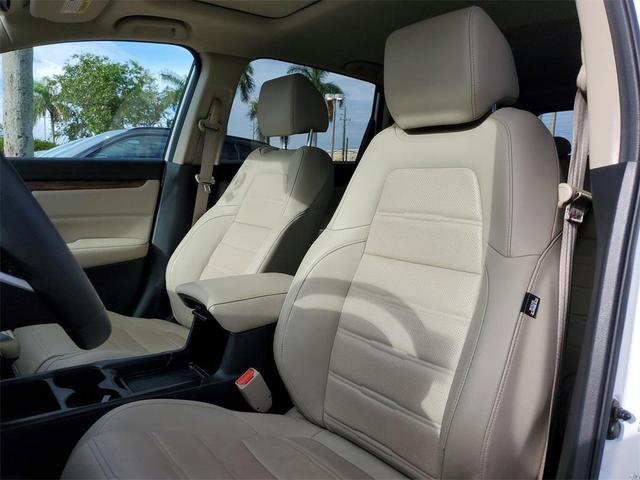 Photo of 2022 Platinum White Pearl Honda CR-V