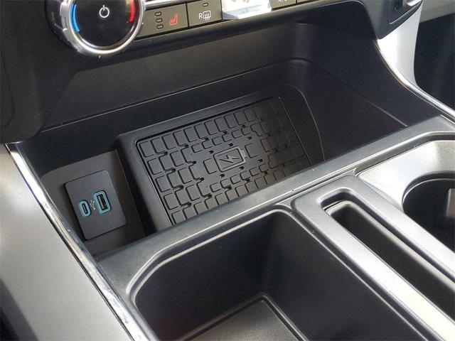 Photo of 2024 Oxford White Ford F-150