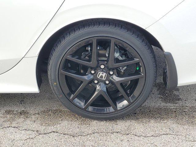 Photo of 2023 Platinum White Pearl Honda Civic