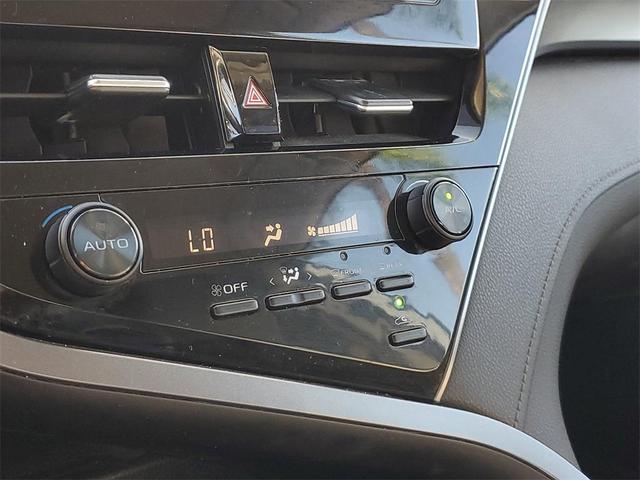Photo of 2021 Celestial Silver Metallic Toyota Camry