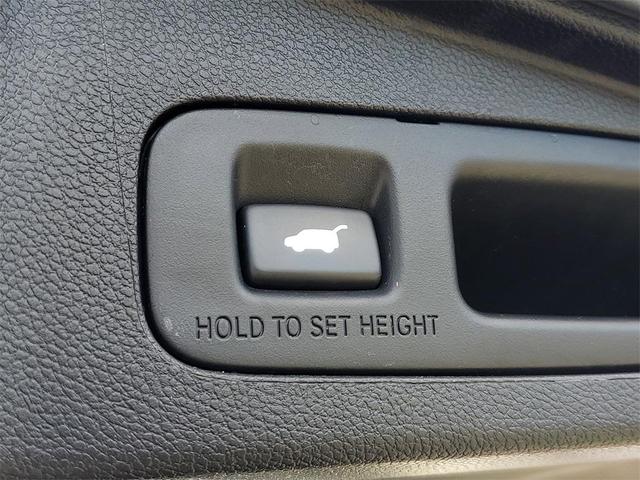 Photo of 2022 Lunar Silver Metallic Honda CR-V