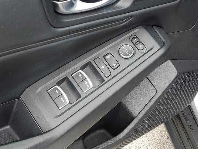 Photo of 2023 Lunar Silver Metallic Honda Accord