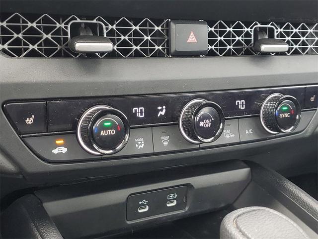 Photo of 2023 Lunar Silver Metallic Honda Accord