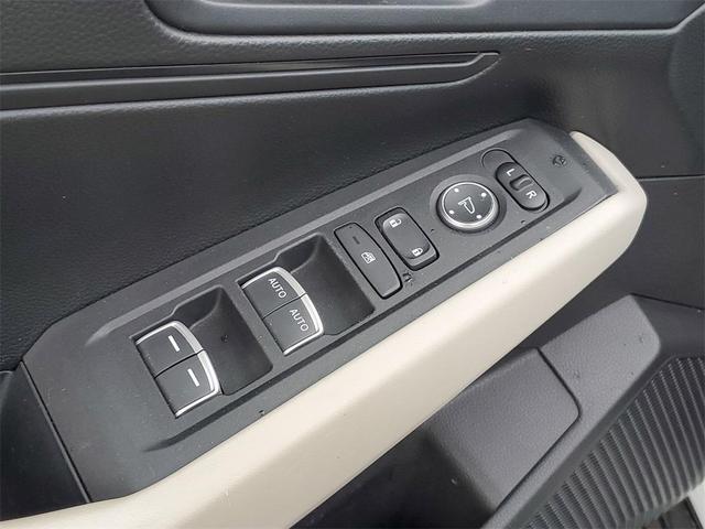 Photo of 2024 Platinum White Pearl Honda Accord