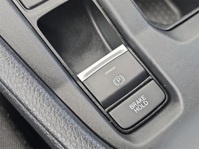 Photo of 2023 Platinum White Pearl Honda Accord
