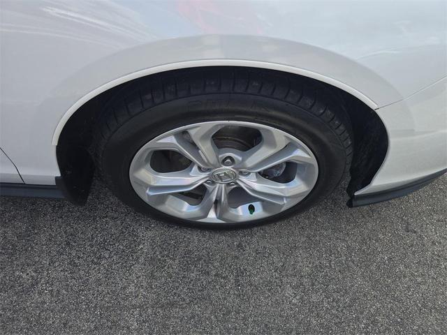 Photo of 2023 Platinum White Pearl Honda Accord