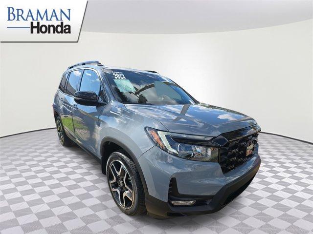 Photo of 2023 Sonic Gray Pearl Honda Passport