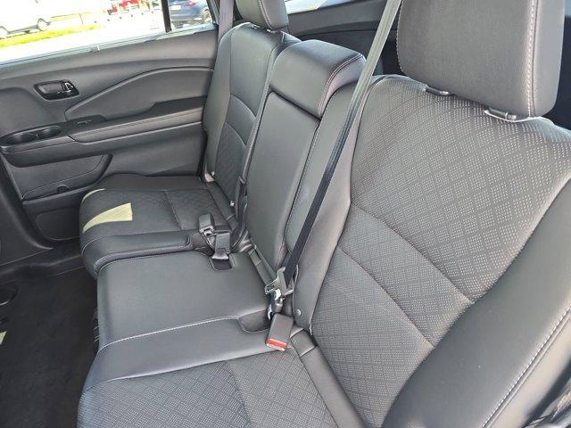 Photo of 2023 Sonic Gray Pearl Honda Passport