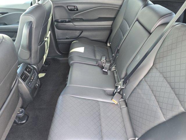 Photo of 2023 Sonic Gray Pearl Honda Passport