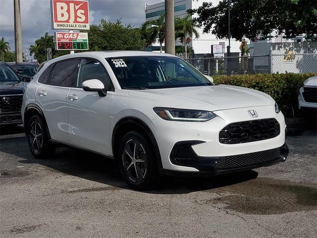 Photo of 2023 White Honda HR-V