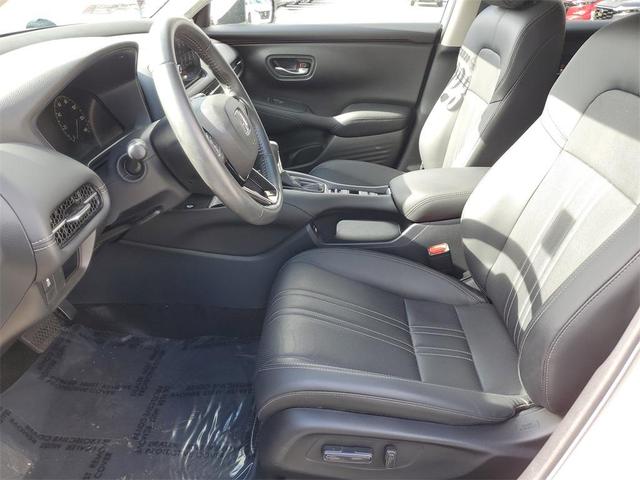 Photo of 2023 White Honda HR-V