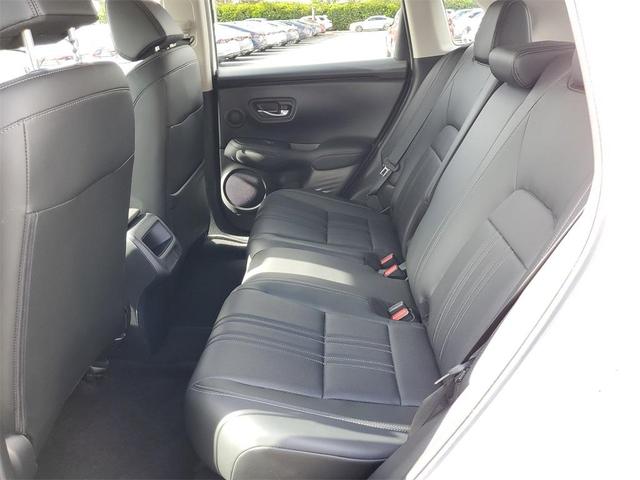 Photo of 2023 White Honda HR-V