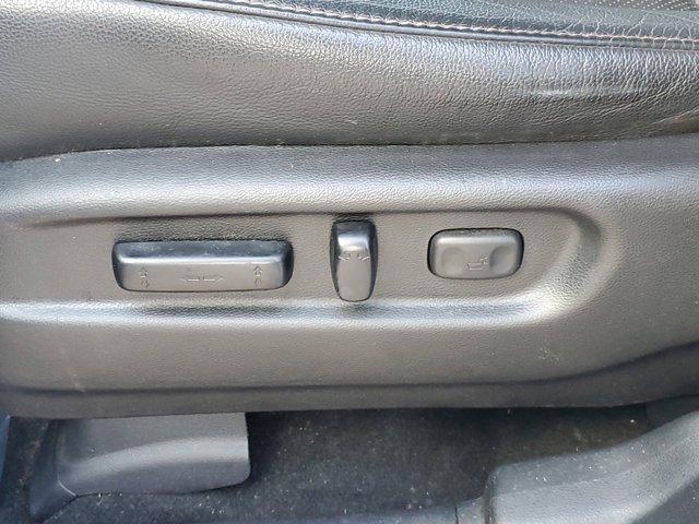 Photo of 2022 Silver Honda Passport