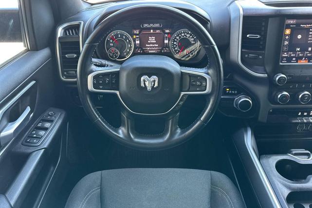 Photo of 2022 Diamond Black Crystal Pearlcoat RAM 1500