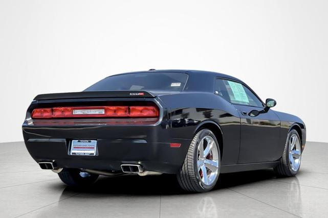 Photo of 2010 Brilliant Black Crystal Pearlcoat Dodge Challenger