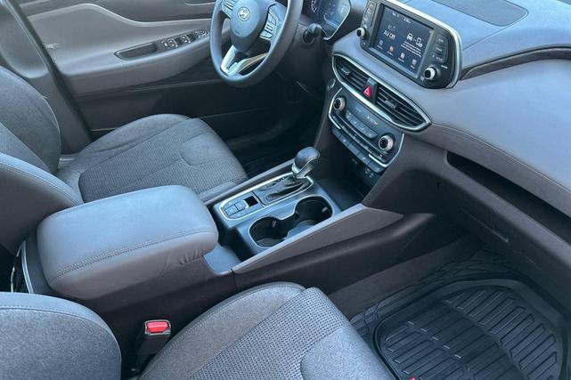 Photo of 2020 Shimmering Silver Pearl Hyundai SANTA FE