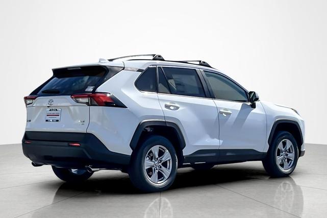Photo of 2025 Ice Cap Toyota RAV4