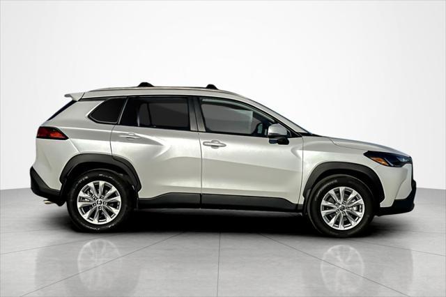 Photo of 2022 Wind Chill Pearl Toyota Corolla Cross