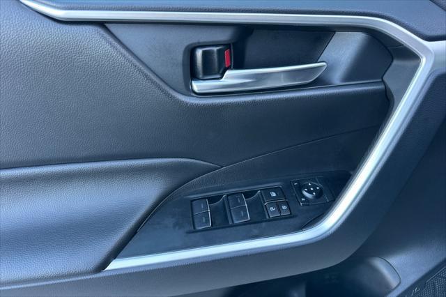 Photo of 2024 Silver Sky Metallic Toyota RAV4