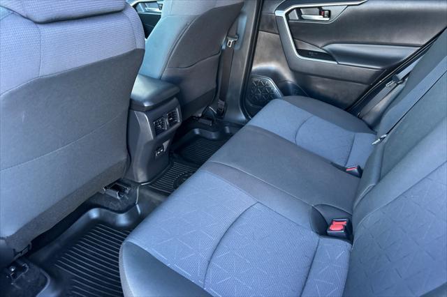 Photo of 2024 Silver Sky Metallic Toyota RAV4