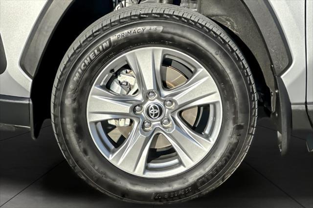 Photo of 2024 Silver Sky Metallic Toyota RAV4