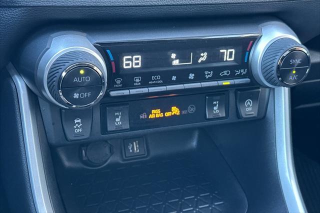 Photo of 2024 Silver Sky Metallic Toyota RAV4