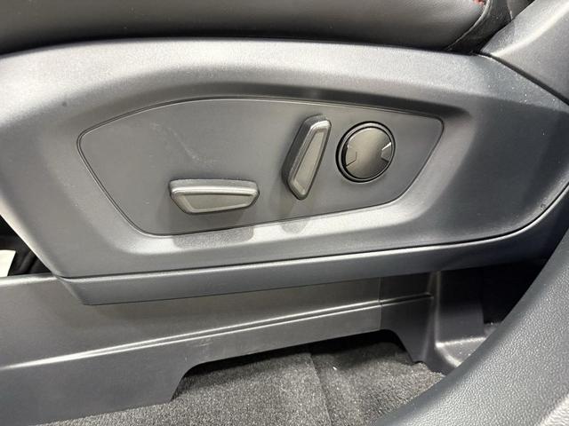 Photo of 2025 Red Metallic Ford Explorer
