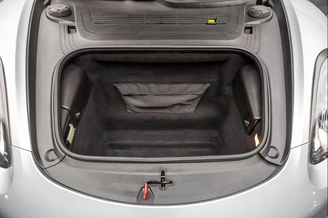Photo of 2014 Silver Porsche Boxster