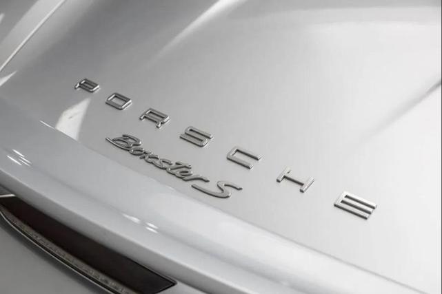 Photo of 2014 Silver Porsche Boxster