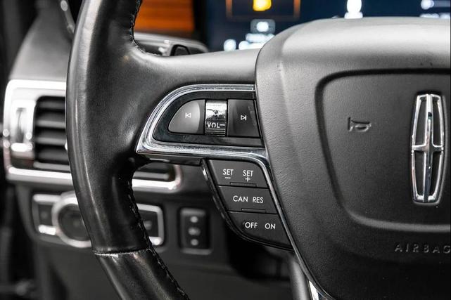 Photo of 2019 Black Lincoln Navigator