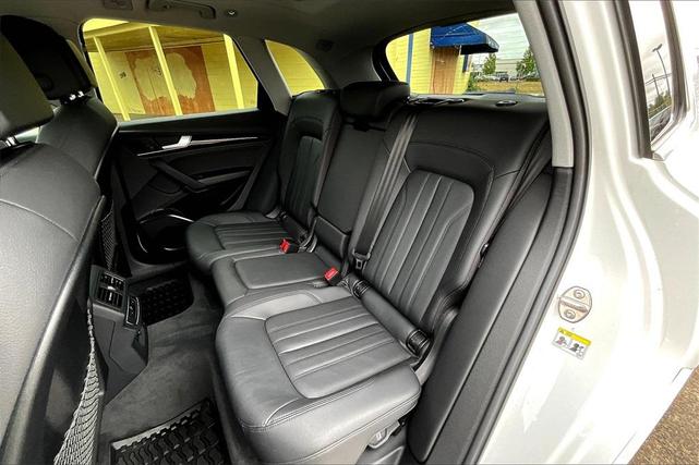 Photo of 2020 White Audi Q5