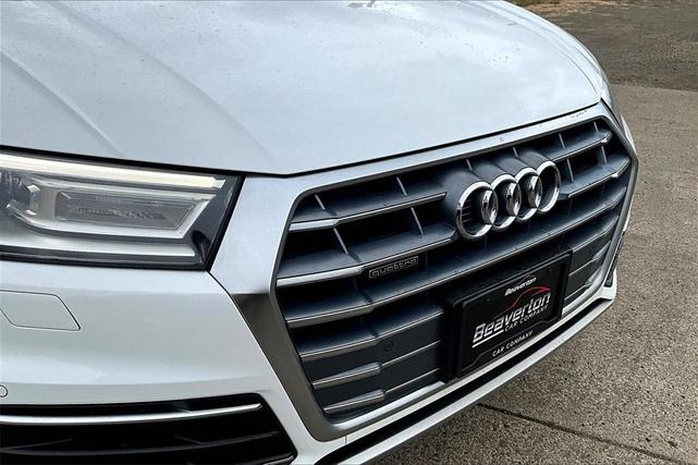 Photo of 2020 White Audi Q5