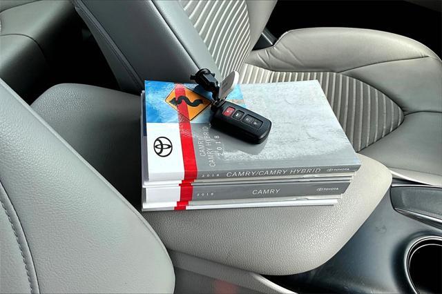 Photo of 2018 Predawn Gray Mica Toyota Camry